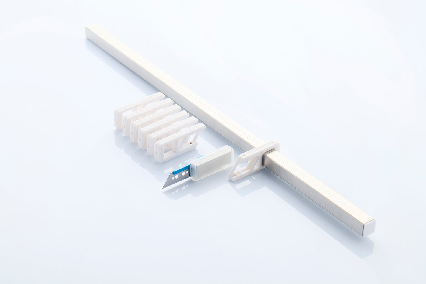 Croissant tool